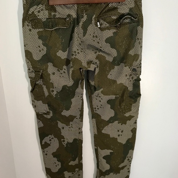 Levi’s Fatigue Cargo Pants - Picture 2 of 7